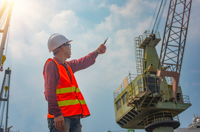 Singapore’s Essential Safety Training: Rigger Signalman Mastery